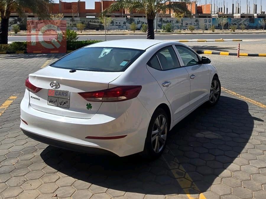 هیوندای ئەلەنترا